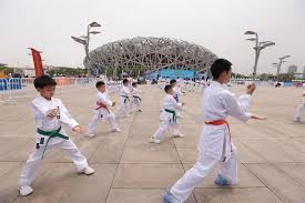 室内健身祛痘